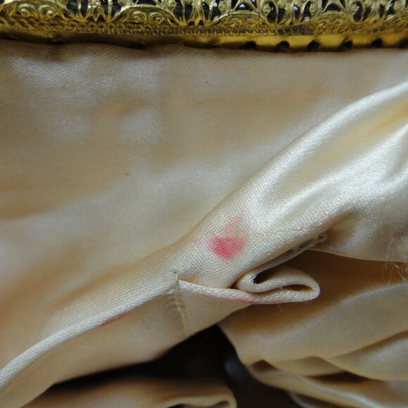 Embroidered Clutch Purse w Belt or Wrist Loop Strap Asian Figures - Picture 11 of 15